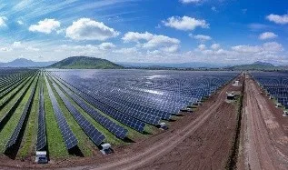 Applications â€” Utility-scale solar farm